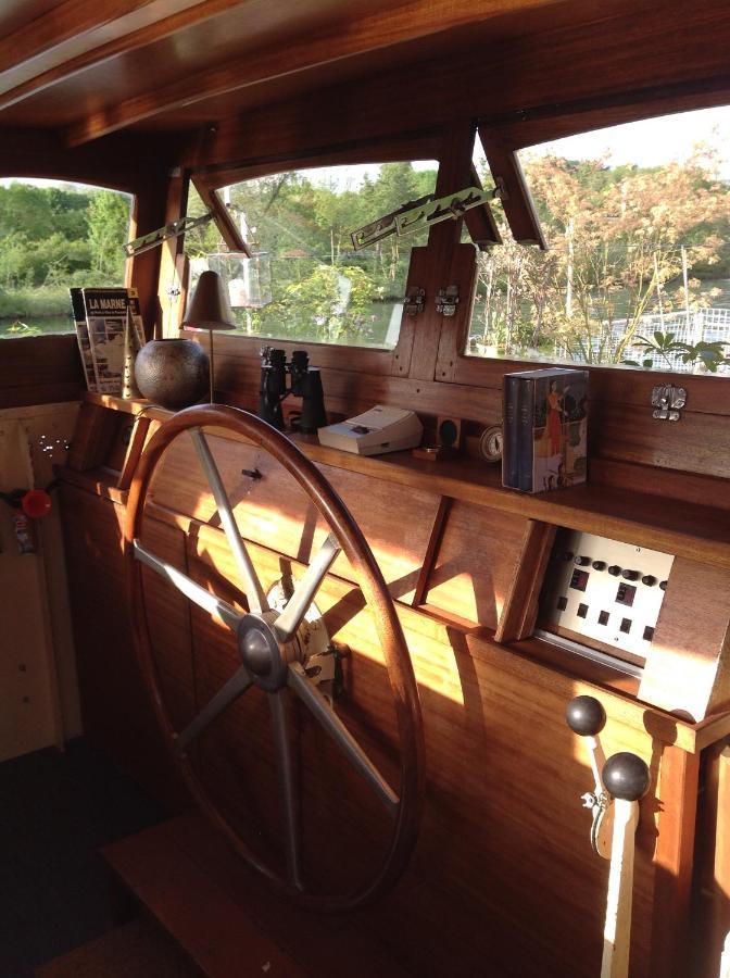 Bateau, Peniche Marbore - Botel